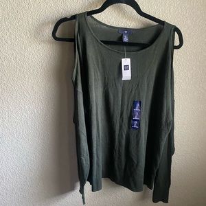 Peek-a-Boo Shoulder Crew Neck Sweater